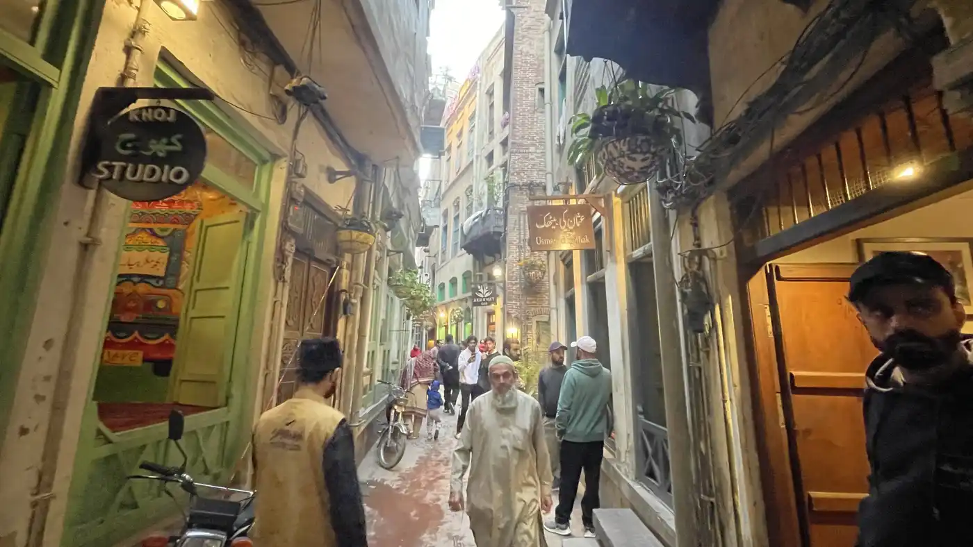 09 Hours Walking Tour Of Lahore Walled City