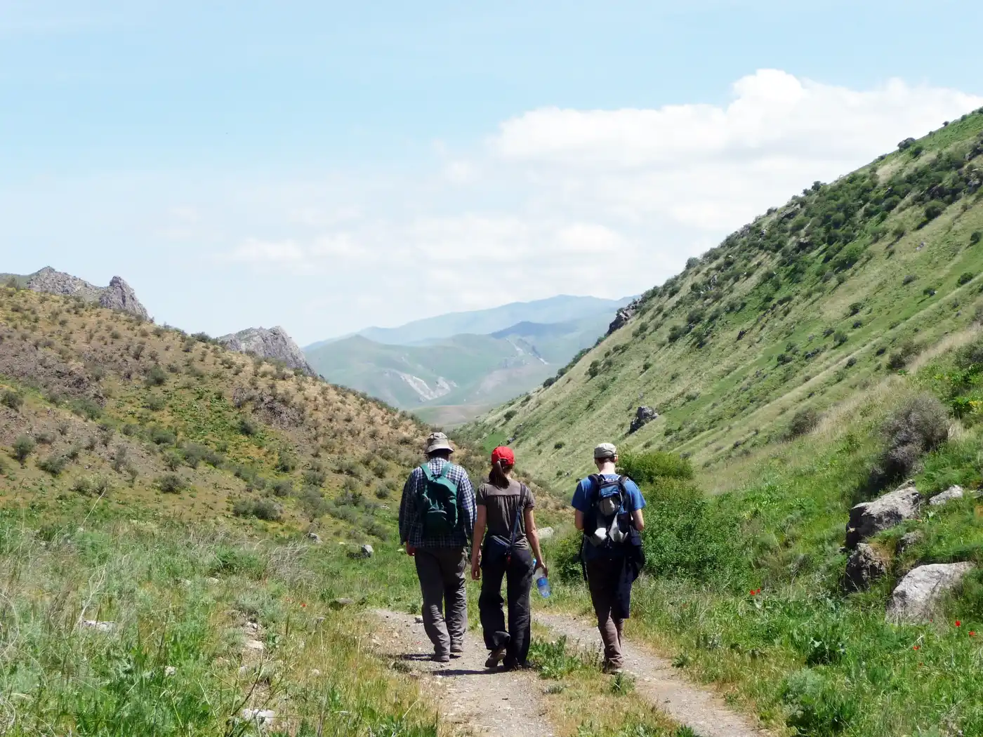 3 Day Yurt Stay Hiking And Lake Aydarkul Tour