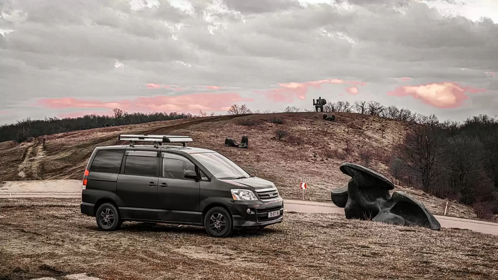 7 Sitter Minivan Around Georgia
