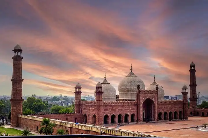 A Cultural And Religious Journey Through Pakistan
