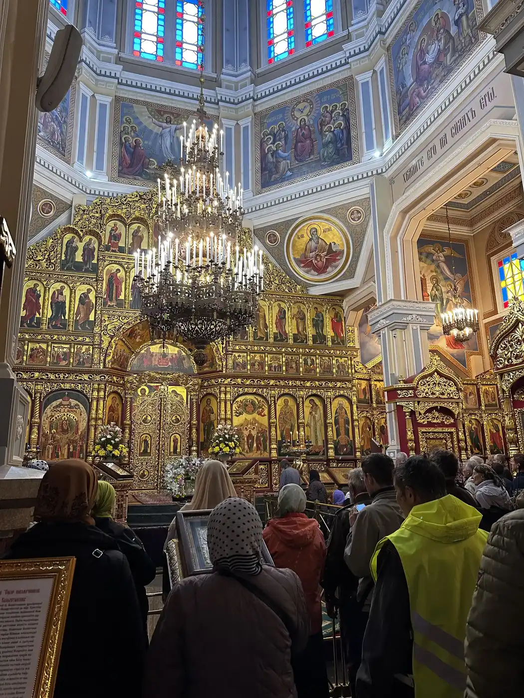 Almaty In Detail: Walking Route Through The Cultural C