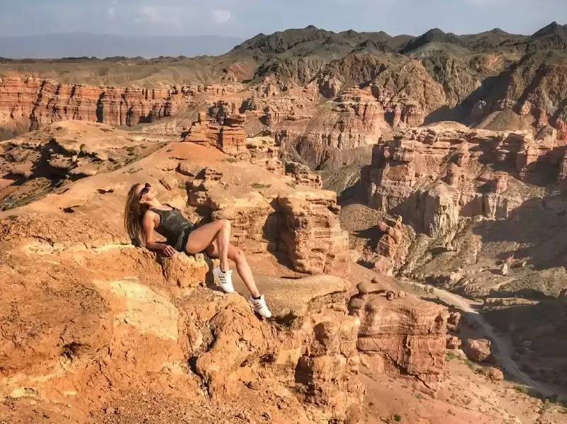 Charyn Canyon  And Moon 1 Day Group Tour