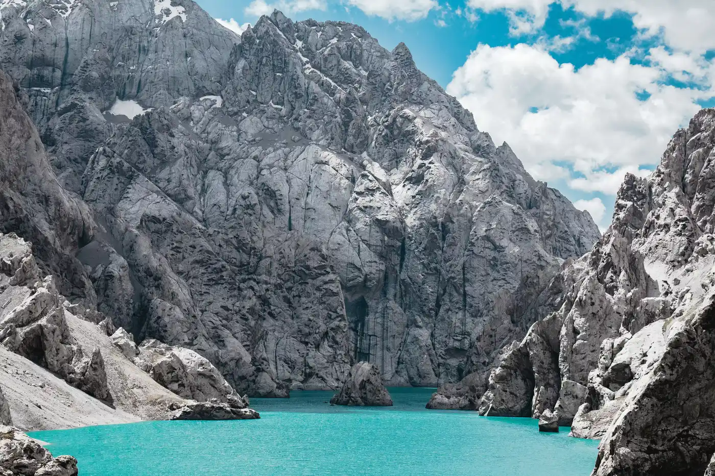 Discovery Around Kyrgyzstan And Mountains Lakes