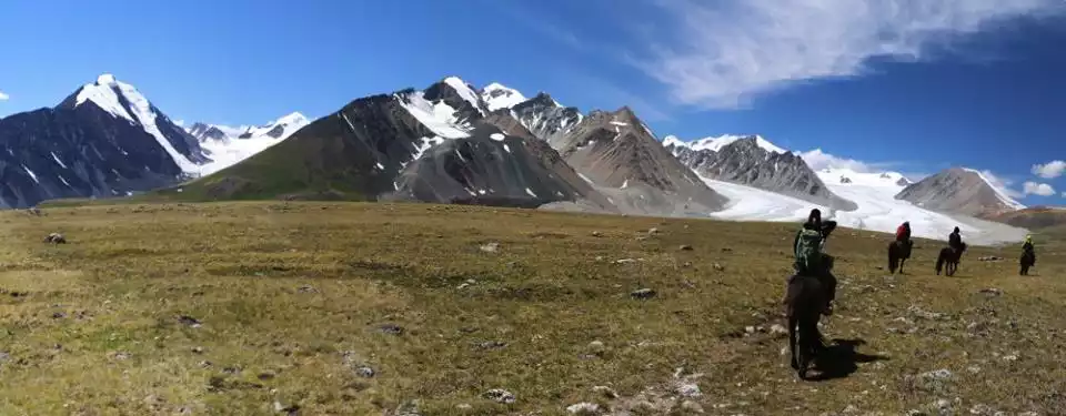 Eagle Hunter And Altai Mountains Mixed Trip