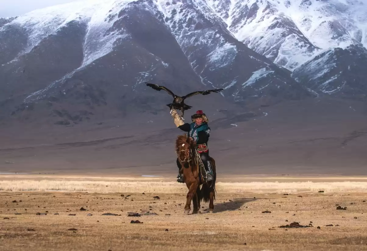 Eagle Hunters Photography And Altai Tavan Bogd Tour