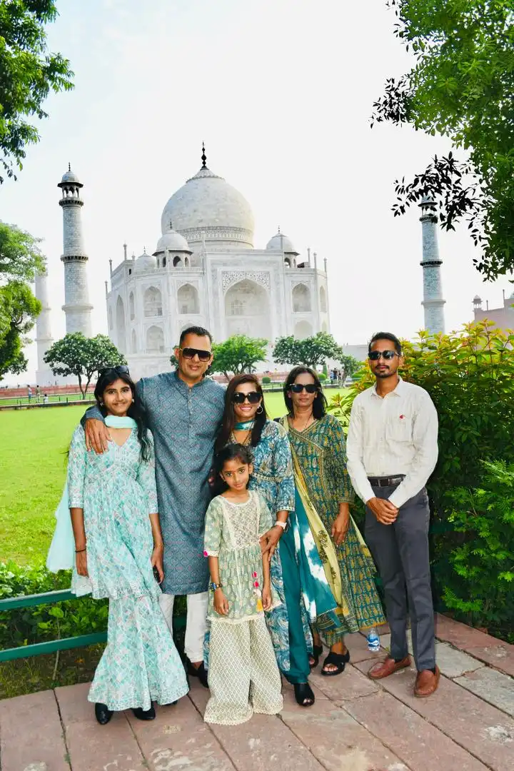 From Delhi : Same Day Taj Mahal Tour By Car