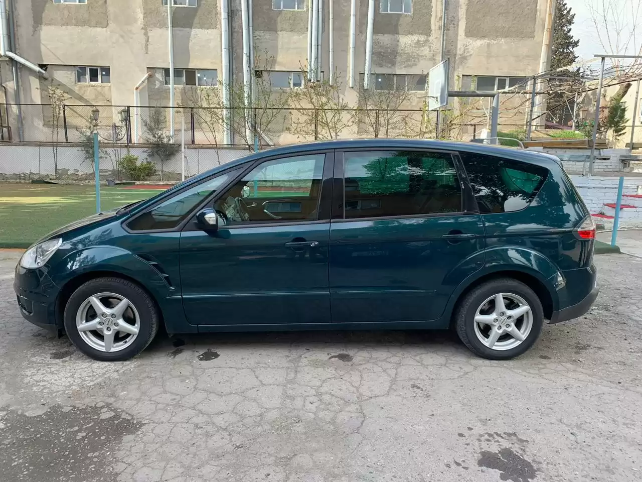 Hire Profesional Driver In Tbilisi Georgia
