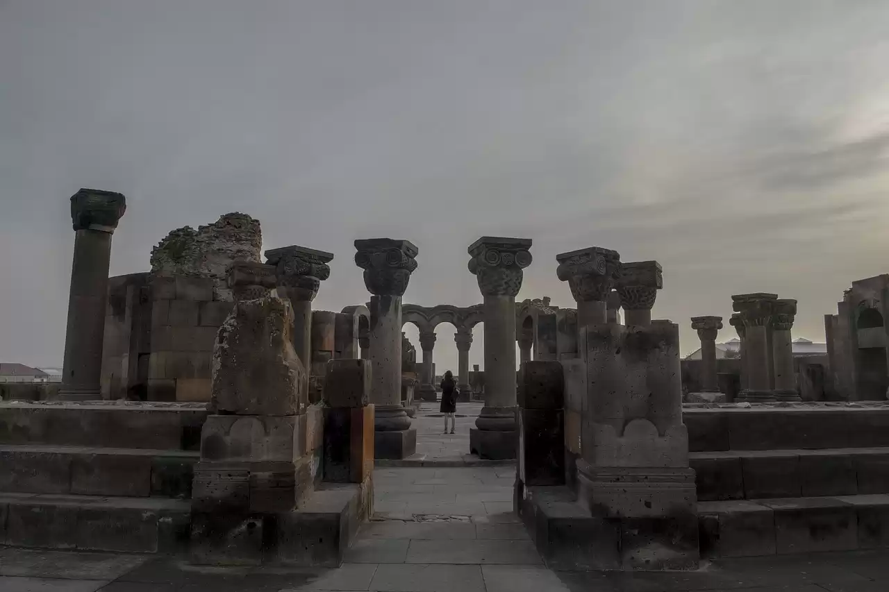 Historical Armenia:Zvartnots-Etchmiadzin-Sardarapat