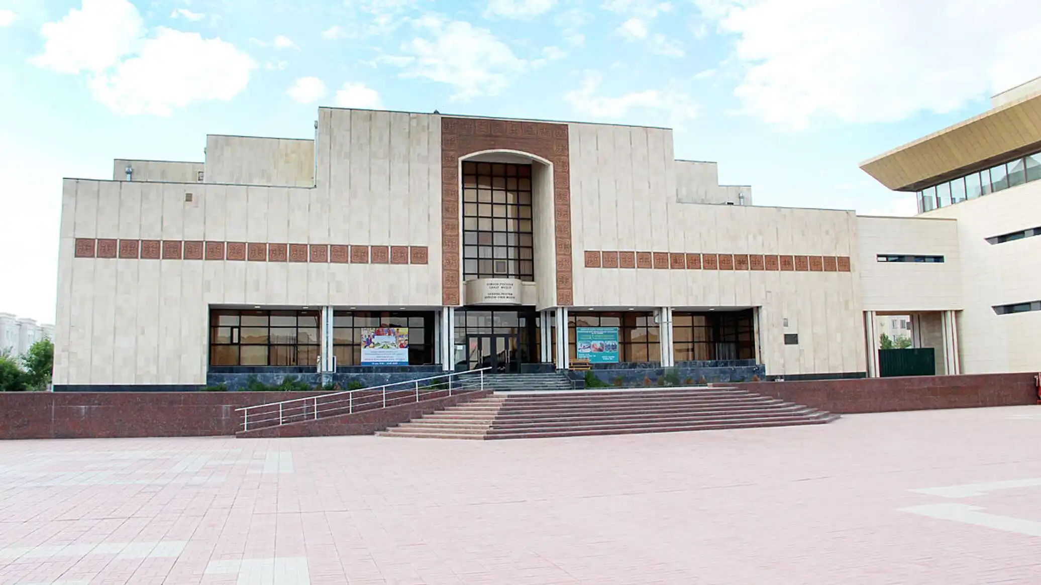 Day Trip From Khiva To Savitsky Museum Of Art By Van