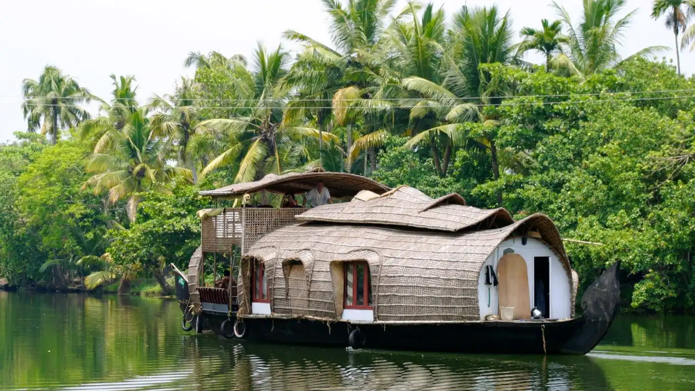 Kerala 04 Days- Cochin With Periyar Wildlife Tour
