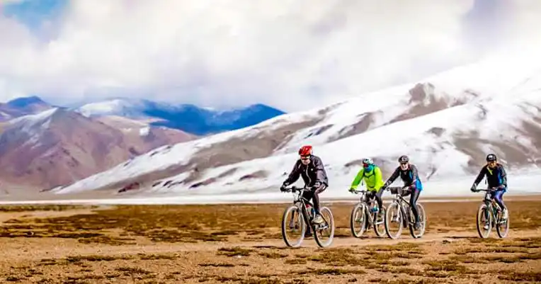 Ladakh : Where Adventure Meets Altitude