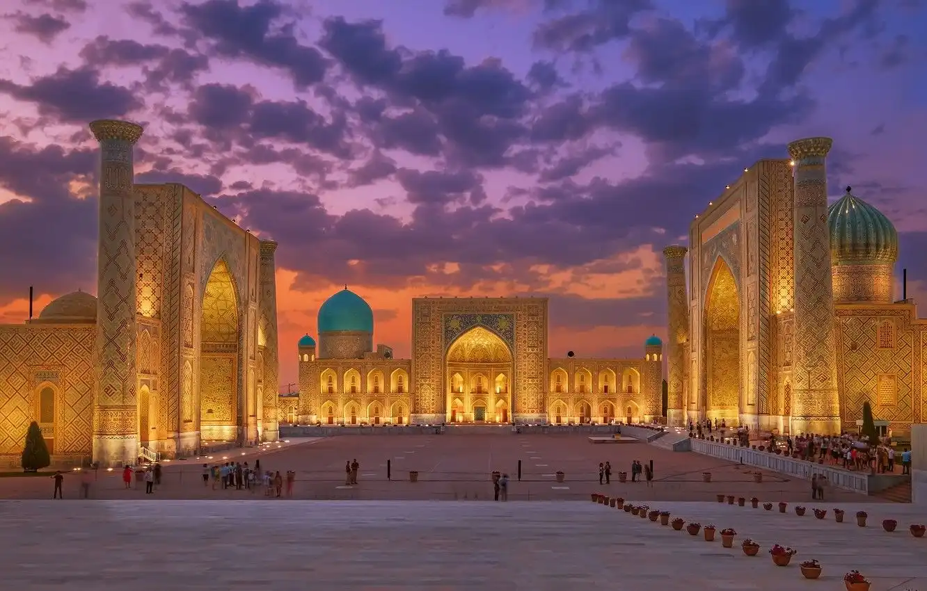 Samarkand-a Journey Thourgh Eternity