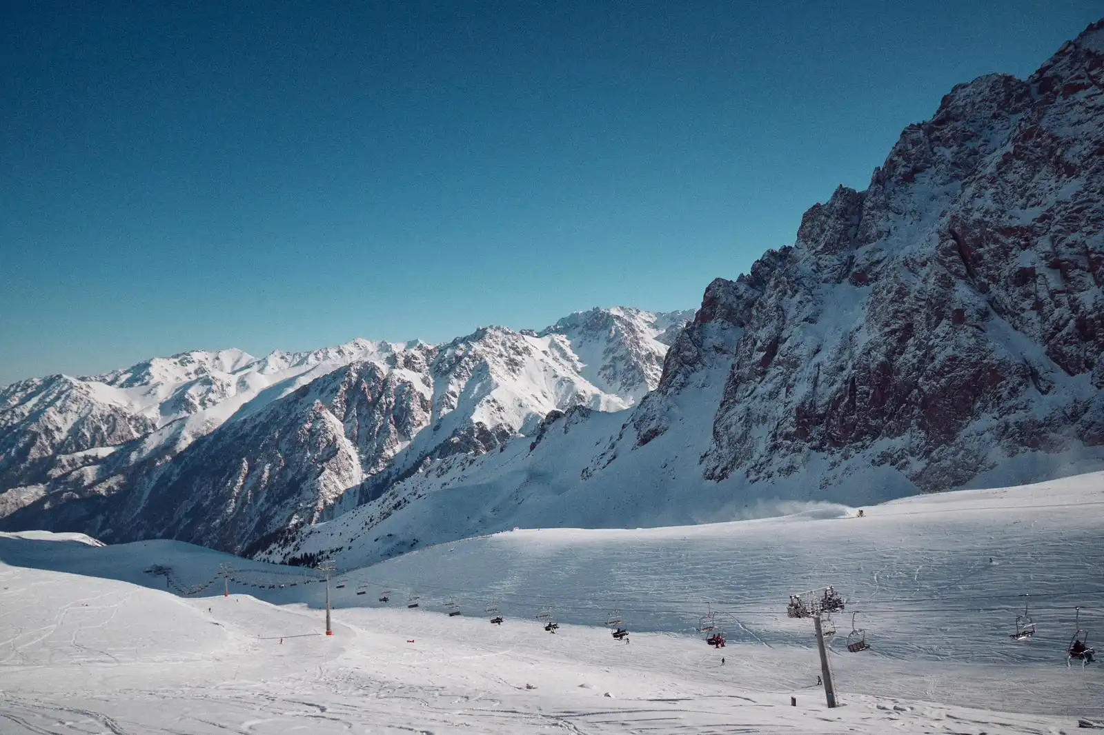 Shymbulak Skiing Assistance