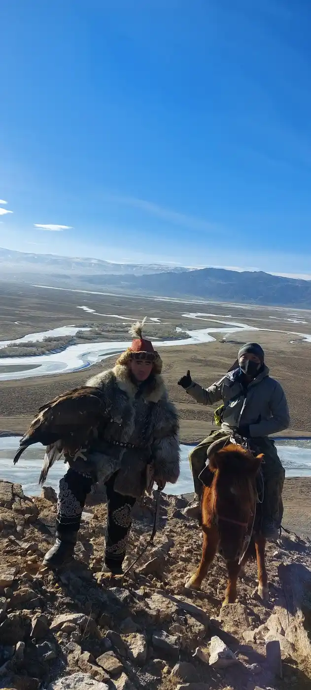Stay With Nomadic Eagle Hunter Family