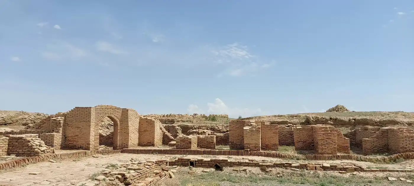 Tour To Ancient Fortress Sauran In South Kazakh Steppe