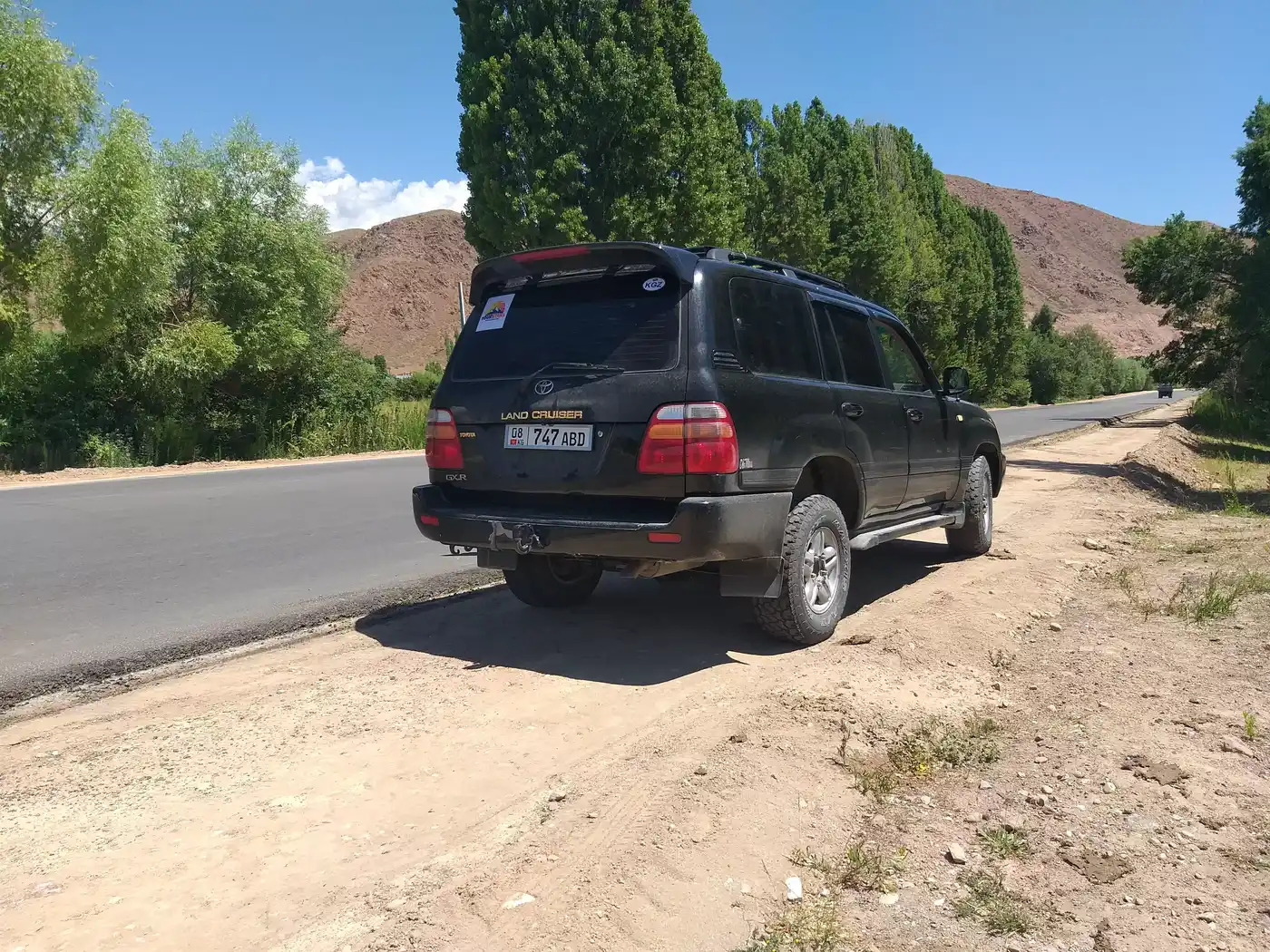 Rent A Toyota Land Cruiser 100 4wd In Kyrgyzstan