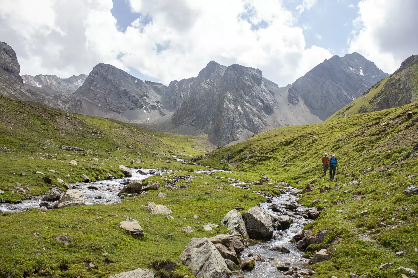 Trekking Jily-Suu -Alakol Lake