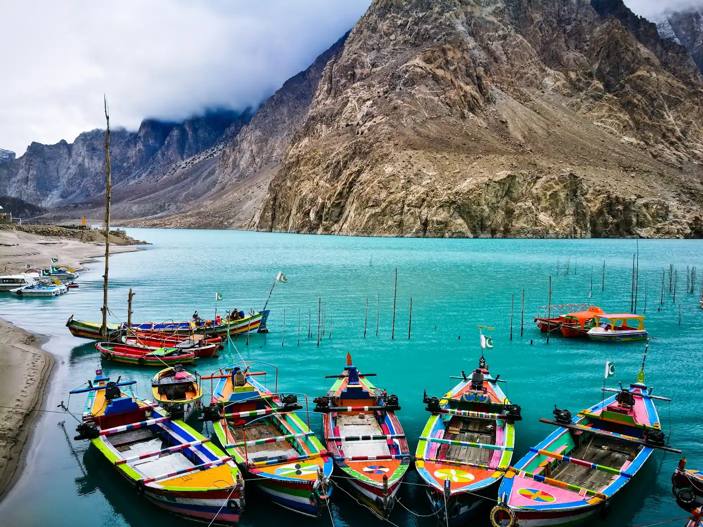 Drive Through Pakistan – 10-day Pakistan Explorer: Lahore, Islamabad, Peshawar, Taxila, Hunza & Kaghan Valley Adventure