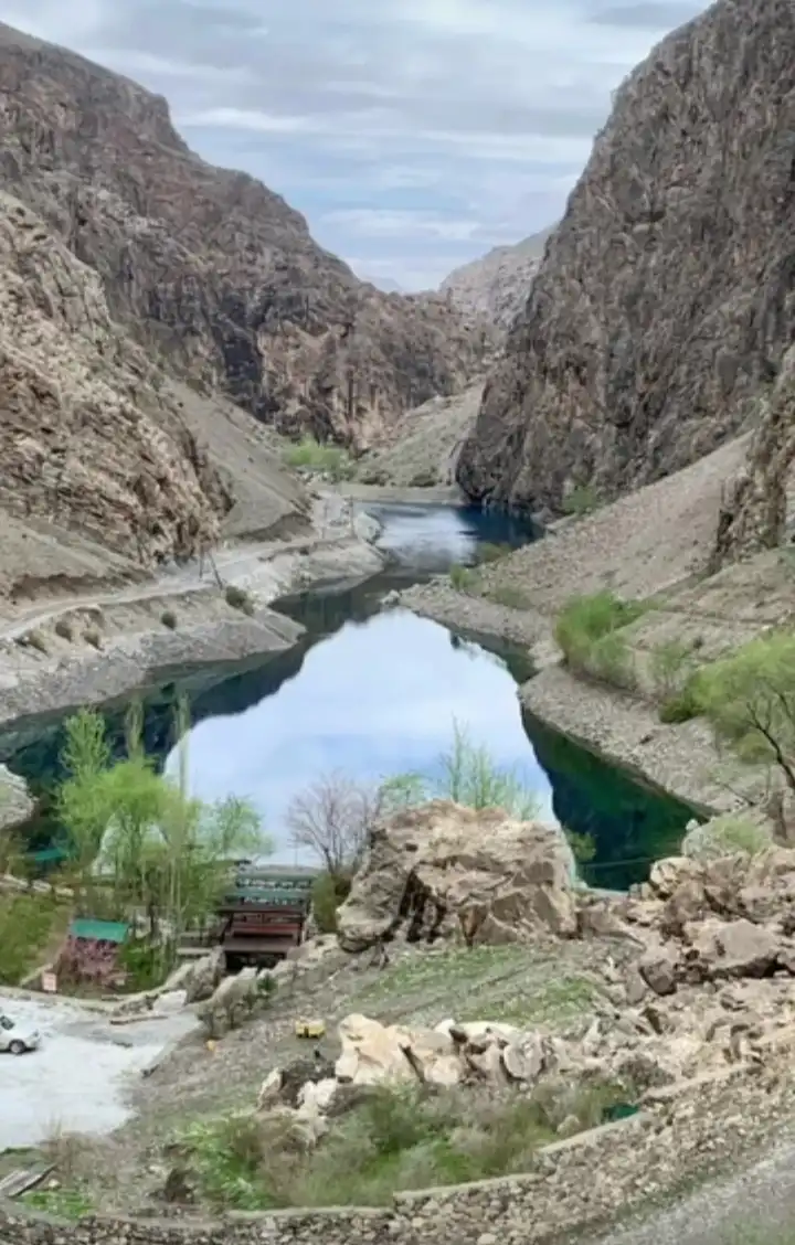 From Crystal Lakes To Ancient Cities (3 Days In Tajikistan 🇹🇯 )