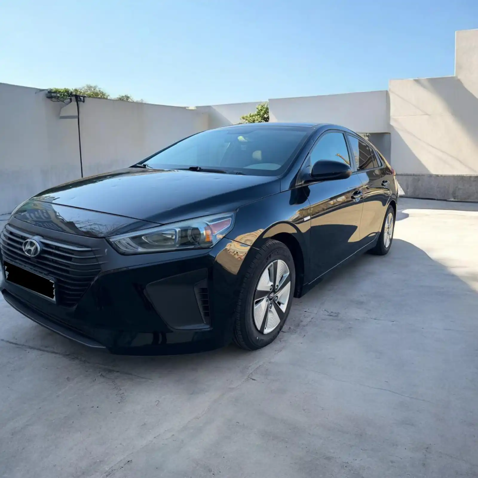 Professional Driver For Rent In Baku With Car.
