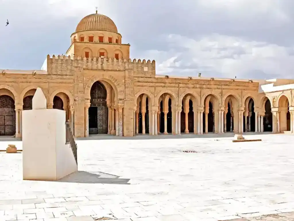 Islamic & Roman Heritage: Kairouan Mosque And El Jem Colosseum Day Trip