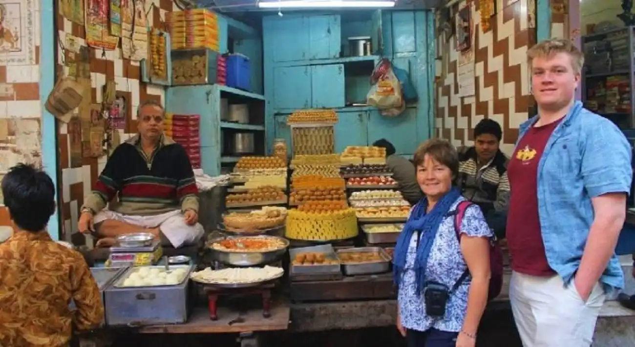 Jaipur: Street Food Walking Tour, Market With Tuk-tuk Ride