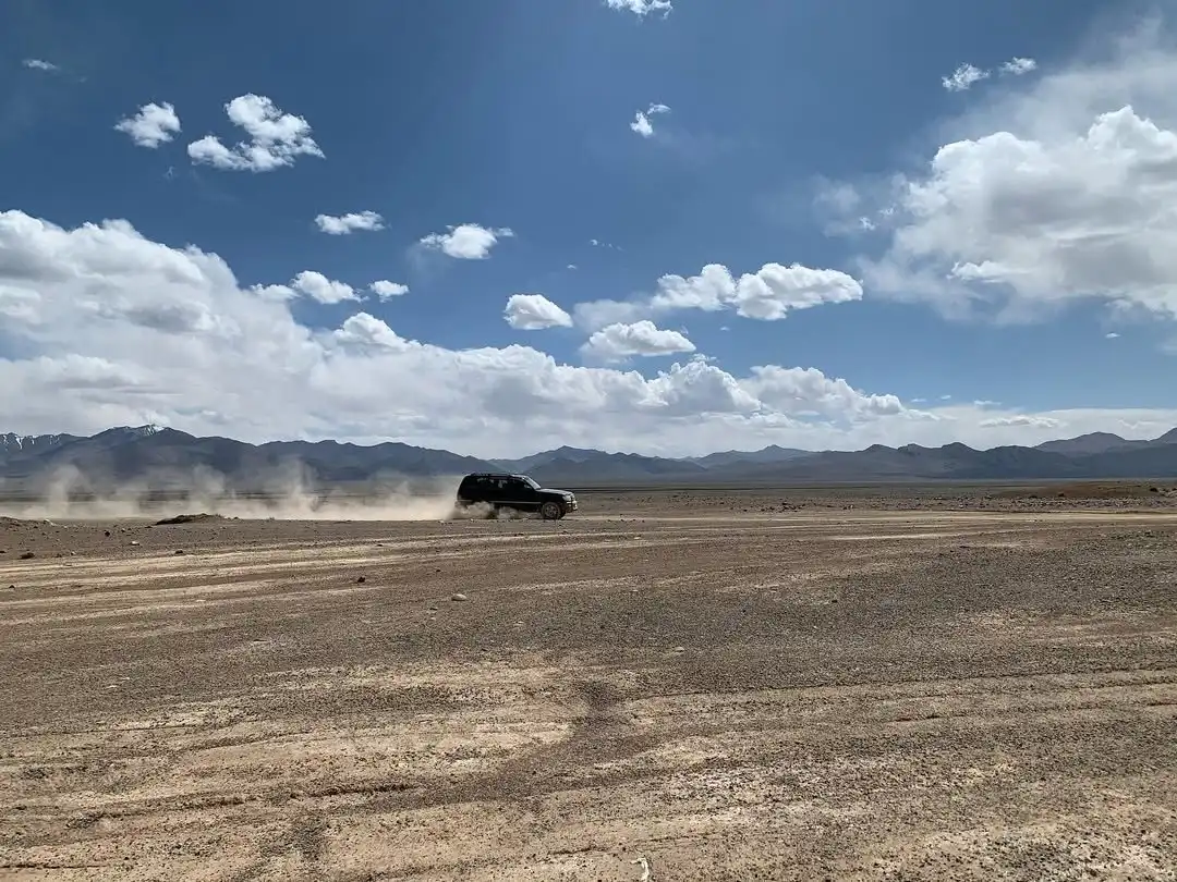 Explore Tajikistan With Toyota Land Cruiser 100 Rental