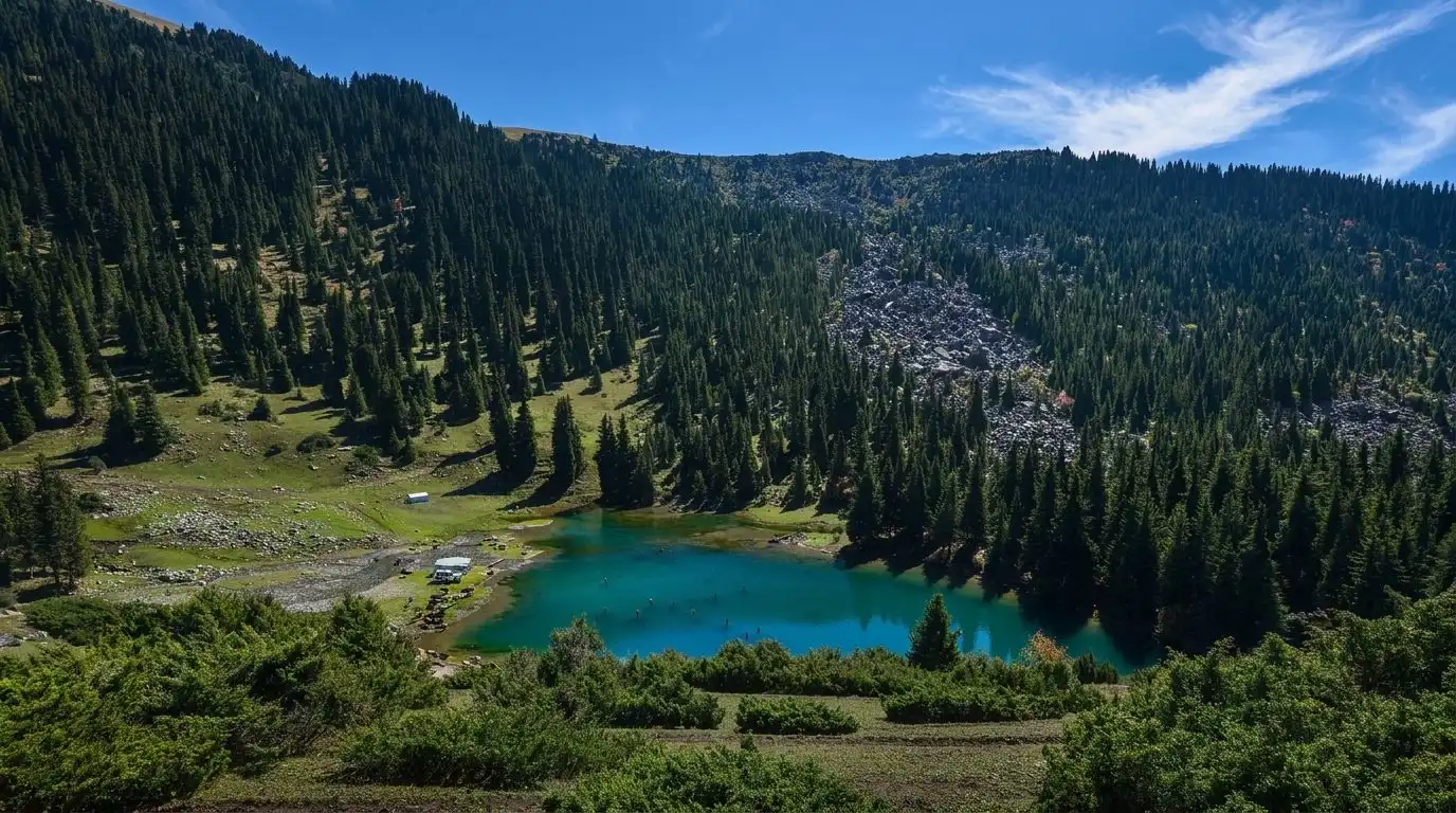3 Days Around Issyk-kul: Canyons, Springs & Red Rocks 4x4 Tour